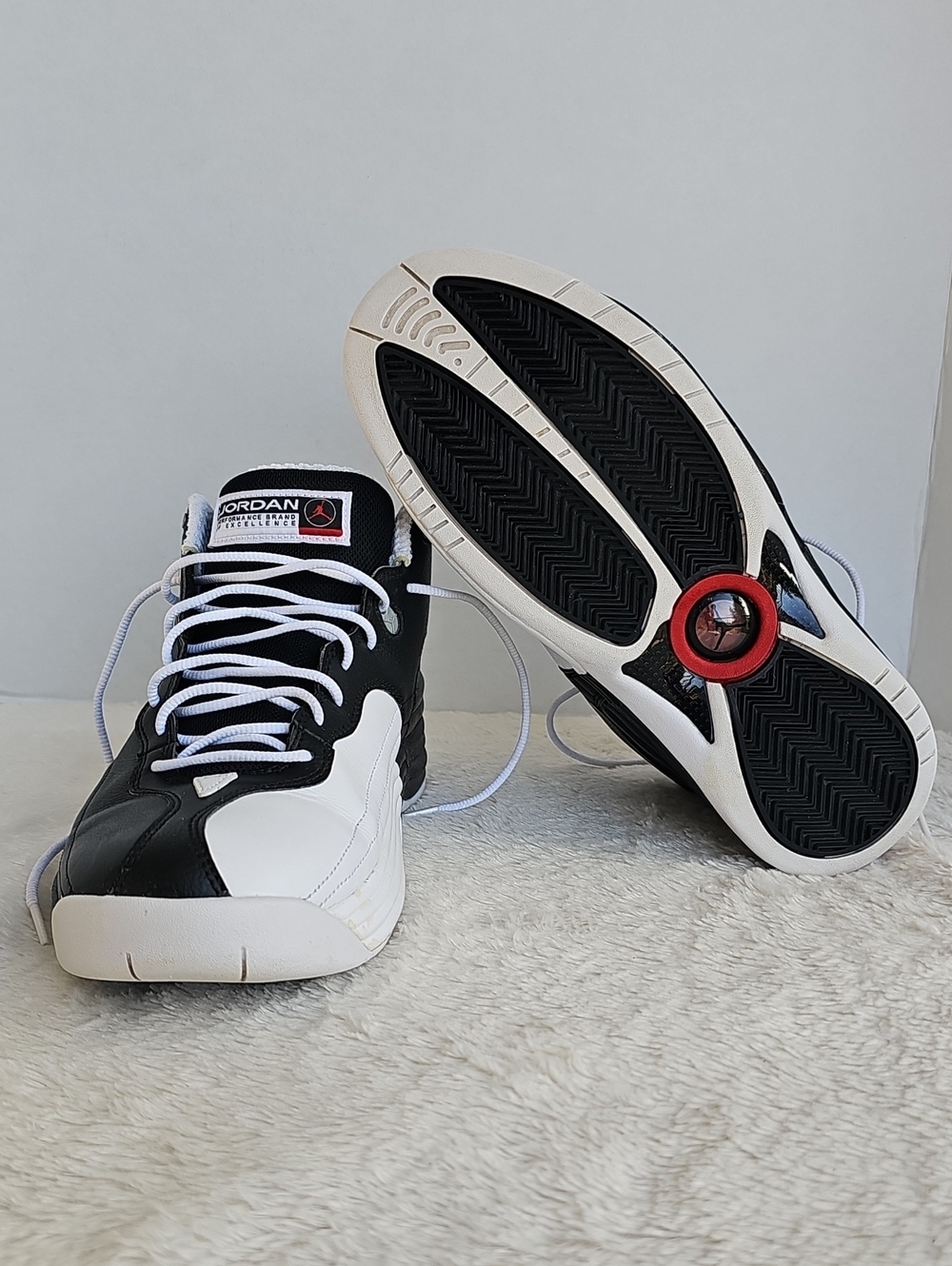 VNFS Nike Air Jordan Jumpman Team 1 Black White Red 644938-002 Size 9.5 OG Box - Picture 15 of 16